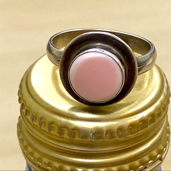 Jewelry - Silver coral ring
